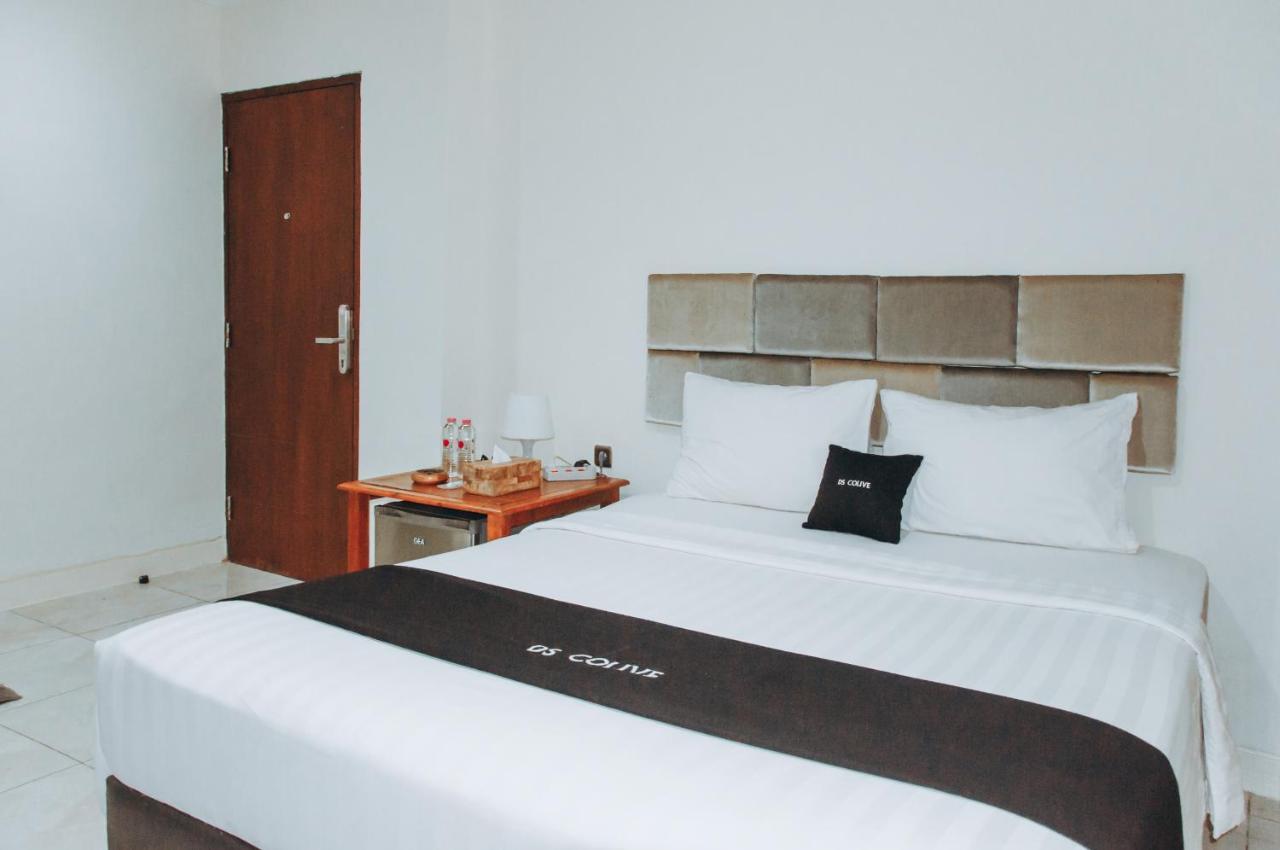 Ds Colive Marina Airport Hotell Semarang Exteriör bild